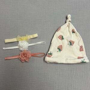 Jessica Simpson Baby Strawberry Print Knot Hat and 3 Headbands Set 6/9M